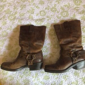 Mossimo size 9 brown boots